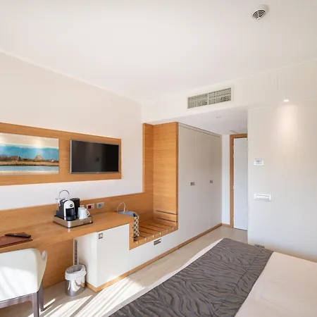 Otel Laguna Park 4superior 4*