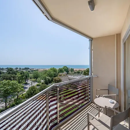 Laguna Park 4superior Отель Бибионе