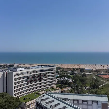 Laguna Park 4superior Отель