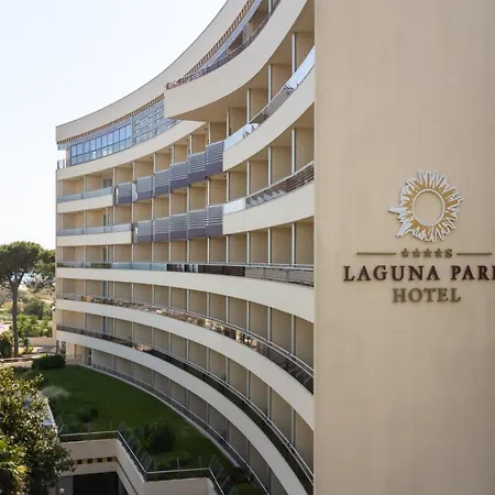 Otel Laguna Park 4superior 4*