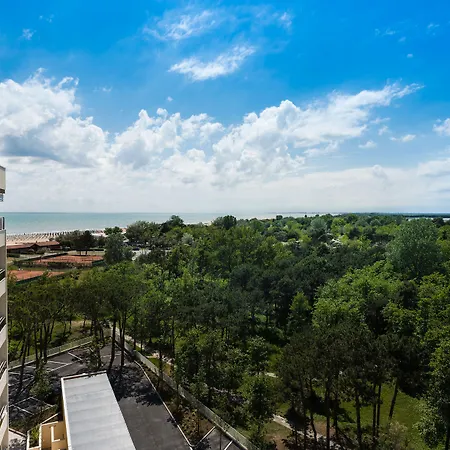 Laguna Park 4superior Бибионе