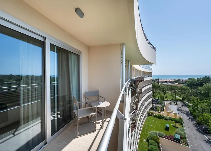 Laguna Park 4superior Отель 4*