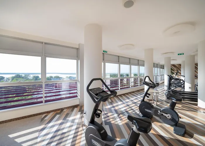 Отель Laguna Park 4superior 4*