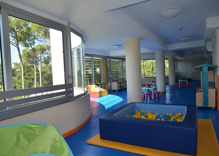 Laguna Park 4superior Отель 4*